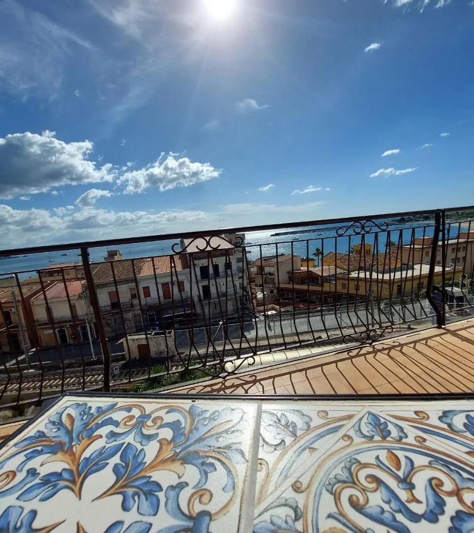A Casa Dei Nonni Apartamento Giardini Naxos