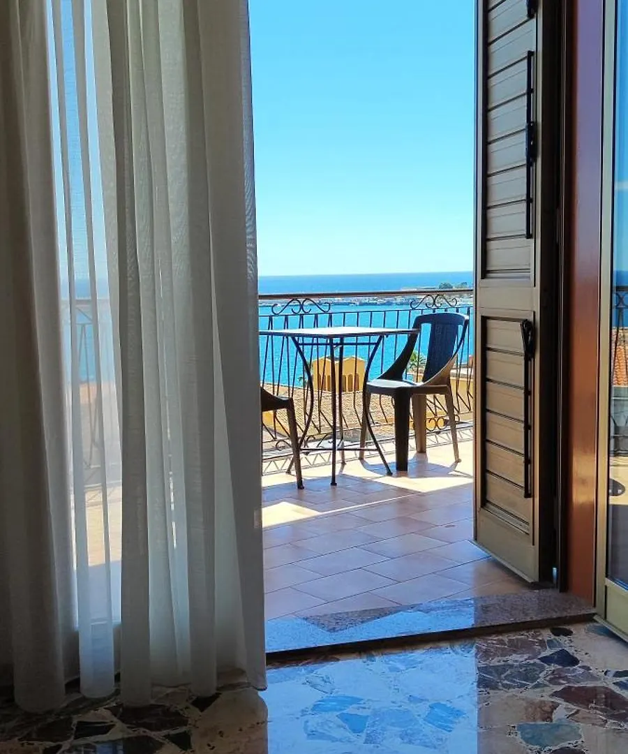 A Casa Dei Nonni Apartamento Giardini Naxos