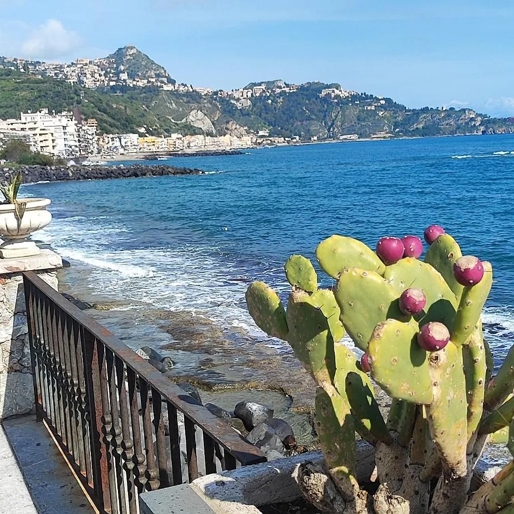 A Casa Dei Nonni Apartamento Giardini Naxos 0*,